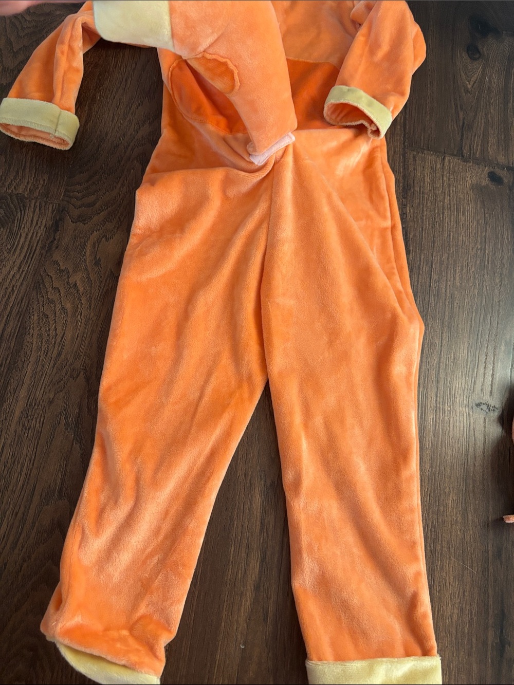 Bingo Costume (bluey) - Picture 8 of 9